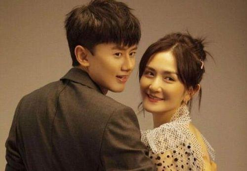 张杰吃瓜少女视频,揭秘明星幕后趣闻